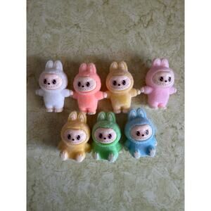 MINI (7) Labubu Figures